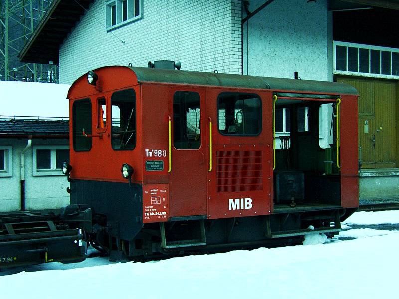 Tm II 980
RACO, *1962 • B-dh • 1000 mm
ex SBB (Brünig Bahn)
Innertkirchen MIB
2011: -> La Traction MIB_Tm2_980_Innertk-KWO.jpg