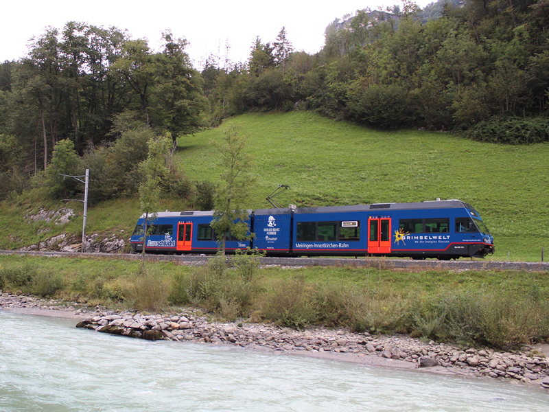 Be 2/6 13
Stadler Rail, *1997 • GTW 2/6 • 1000 mm
ex MVR Be 2/6 7004
bei Innertkirchen MIB_Be26_13_b_Innertkirchen.jpg