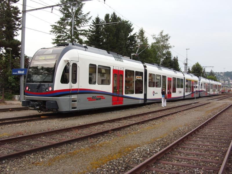 ABe 4/8 5004
Stadler Rail, *2010 • DIAMANT • 1000 mm
A-Welle
Bremgarten-West BDWM_ABe48_5004_Brem-W.jpg