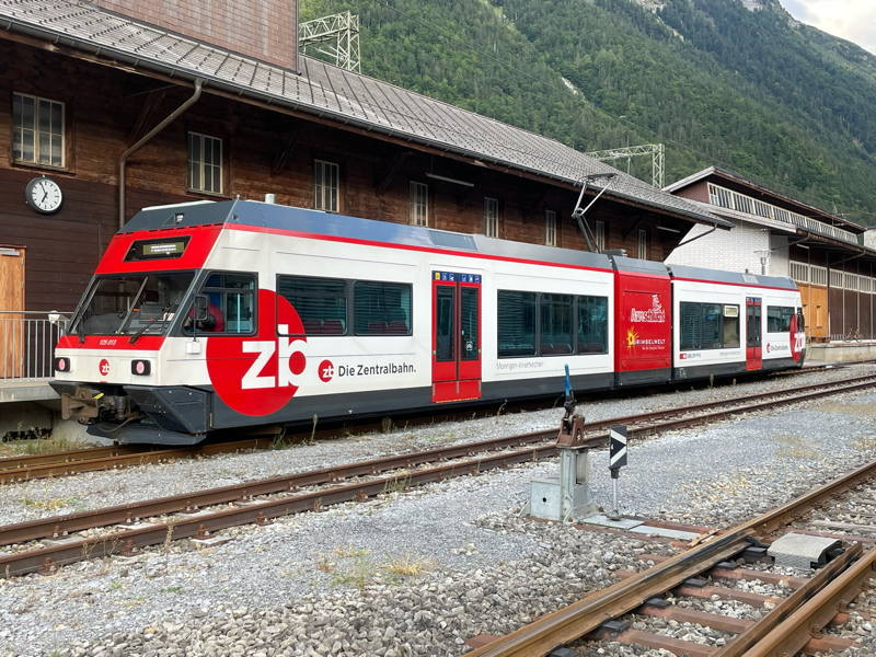 Be 125 003
Stadler Rail, *1997 • GTW 2/6 • 1000 mm
ex MVR -> MIB
Innertkirchen zb_Be125003b_GTW26_Inn.JPG