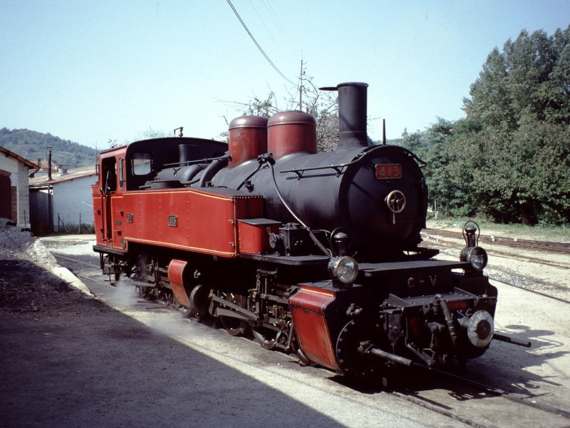 030+030T N° 413
SACM, *1913 • C+C h4v 'Mallet' • 1000 mm
ex CFD
Lamastre CFV_C+Ct_413_rt_Lam.jpg