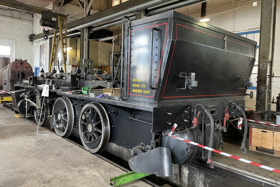 E 3/3 1 Lise
SLM, *1908 • E 3/3 'Tigerli' • C n2t
ex Gaswerk Bern
Depot Konolfingen VDBB_D_E33-1b_Dep-Kon.JPG
