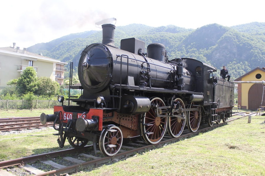 FondFS_D_640-143h_Var.JPG