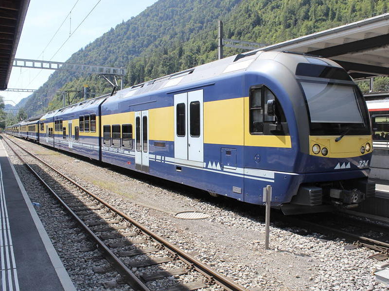 ABDeh 8/8 324
Stadler Rail, *2017 • ABDeh 8/8 • 1000 mm, Z: Riggenbach
Interlaken-Ost BOB_ABDeh88_324_Int-O.JPG