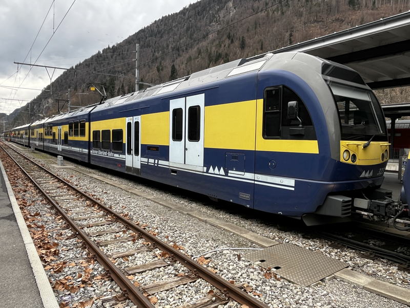 ABDeh 8/8 323
Stadler Rail, *2017 • ABDeh 8/8 • 1000 mm, Z: Riggenbach
Interlaken-Ost BOB_ABDeh88_323c_Int-O.JPG