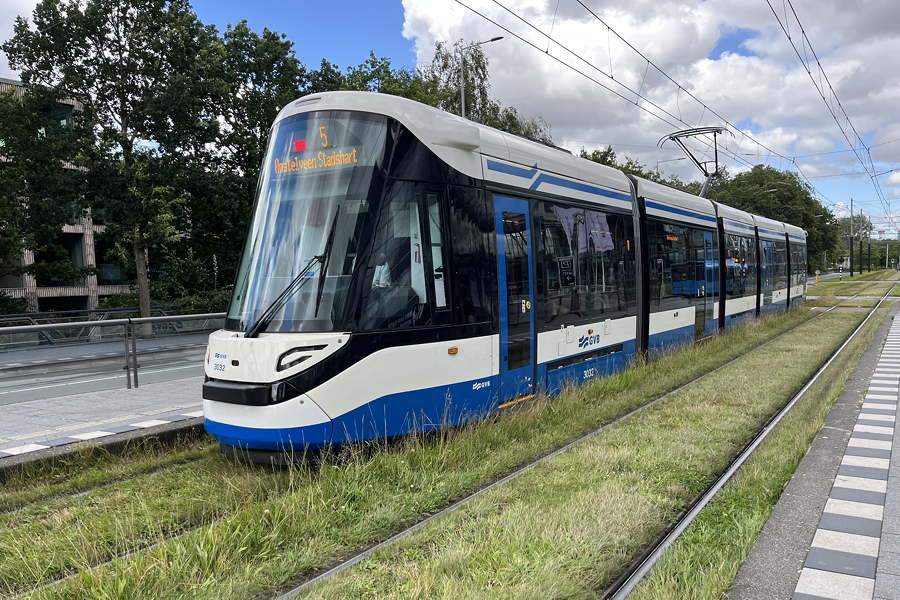 3032
CAF, *2020 • Urbos 100 / 15G
Lijn 5
(H) Station Zuid GVB_Strab_3032_Zuid.JPG
