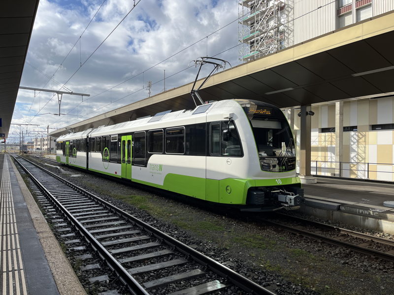 ABe 4/8 10
Stadler Rail/ABB, *2024 • ABe 4/8 • 1000 mm • 1500 V DC
La Chaux-de-Fonds transN_ABe48_10b_LaCdF.JPG