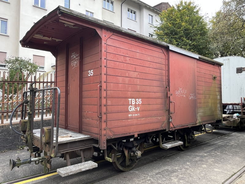 TB 35
SWS, *1909 • Gk-v • 1000 mm
ex TB - Trogener Bahn
Weissenbühl StBMh_Wg_Gkv_35_Weiss.JPG
