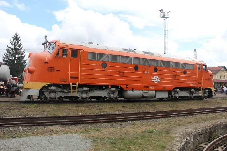 MRT_V_M61-019b_Ben.JPG