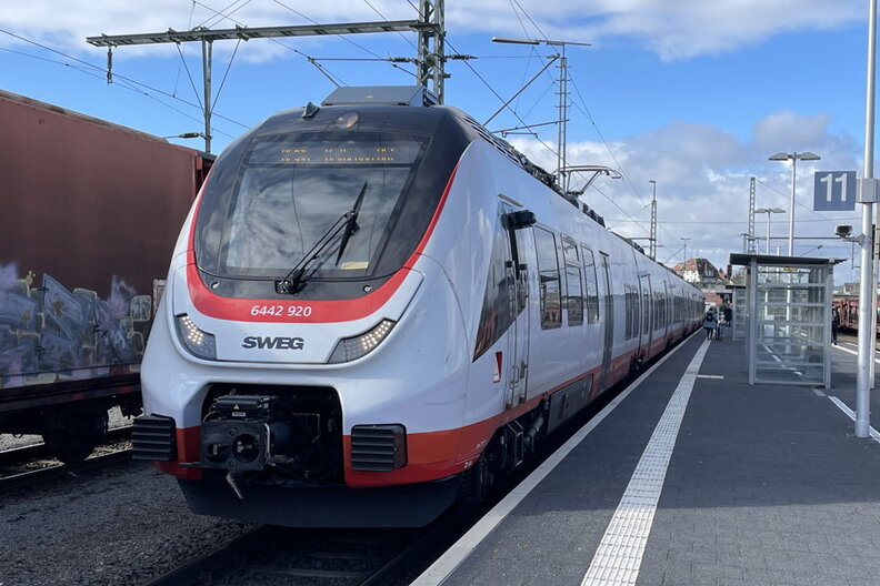 SWEG_ET920_TALENT3_BFrhl-Hbf.JPG